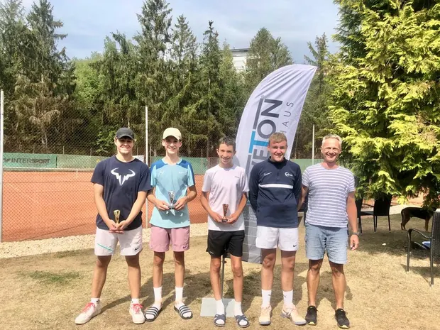 Impression vom Vereinsleben des TC Grün-Weiß Elz