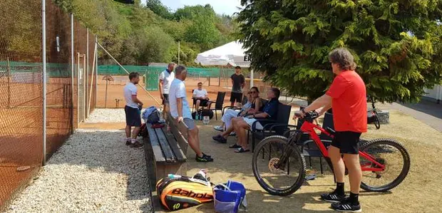 Impression vom Vereinsleben des TC Grün-Weiß Elz